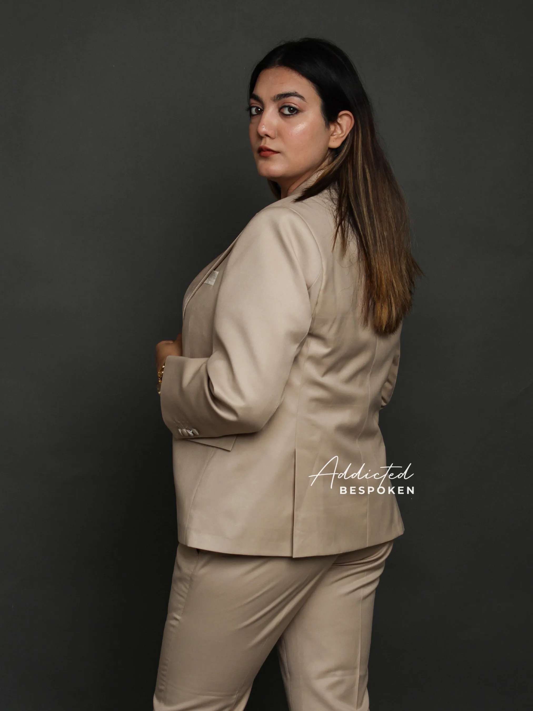 Elegant Bespoke Tuxedo Suit