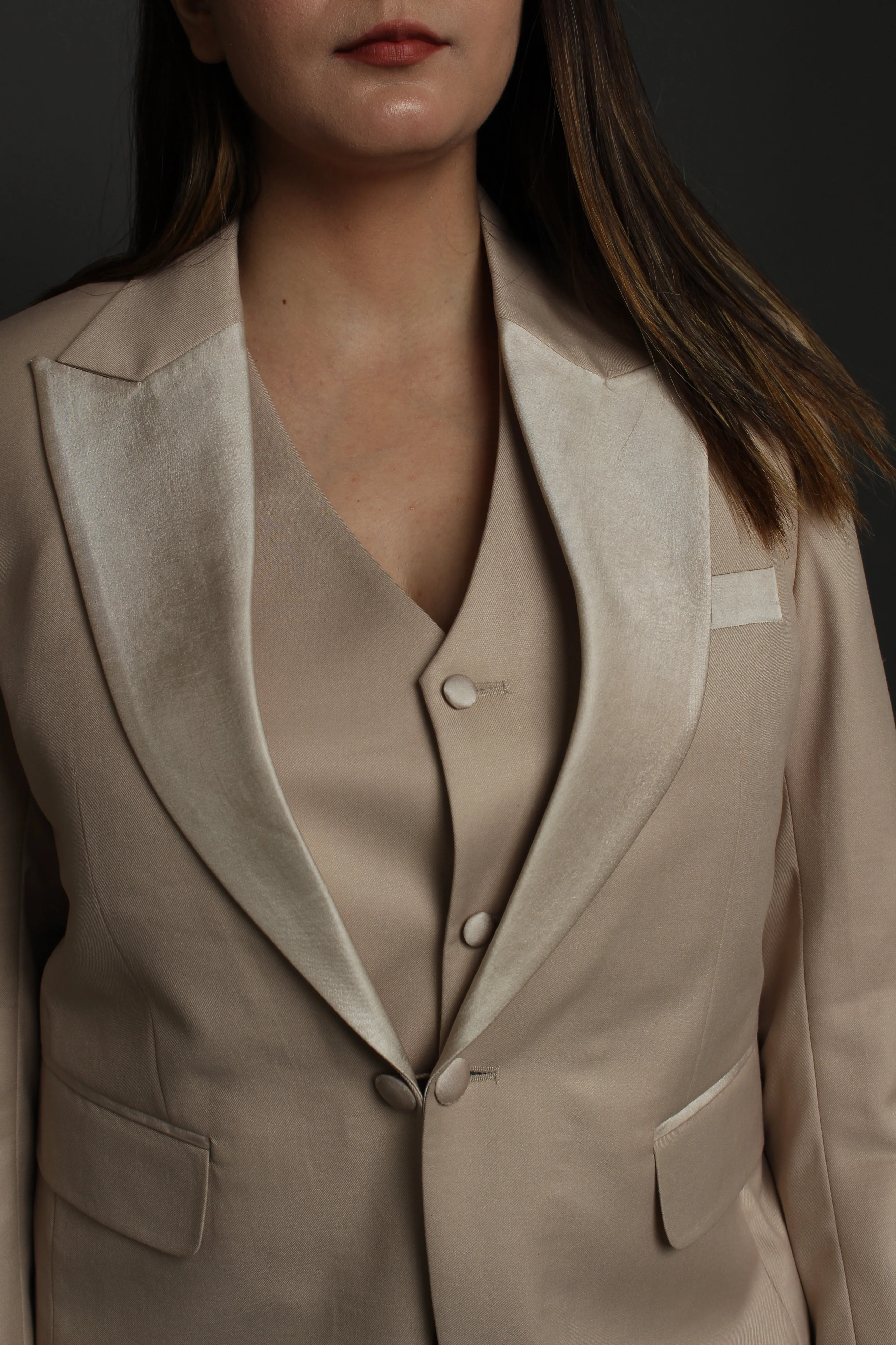 Elegant Bespoke Tuxedo Suit