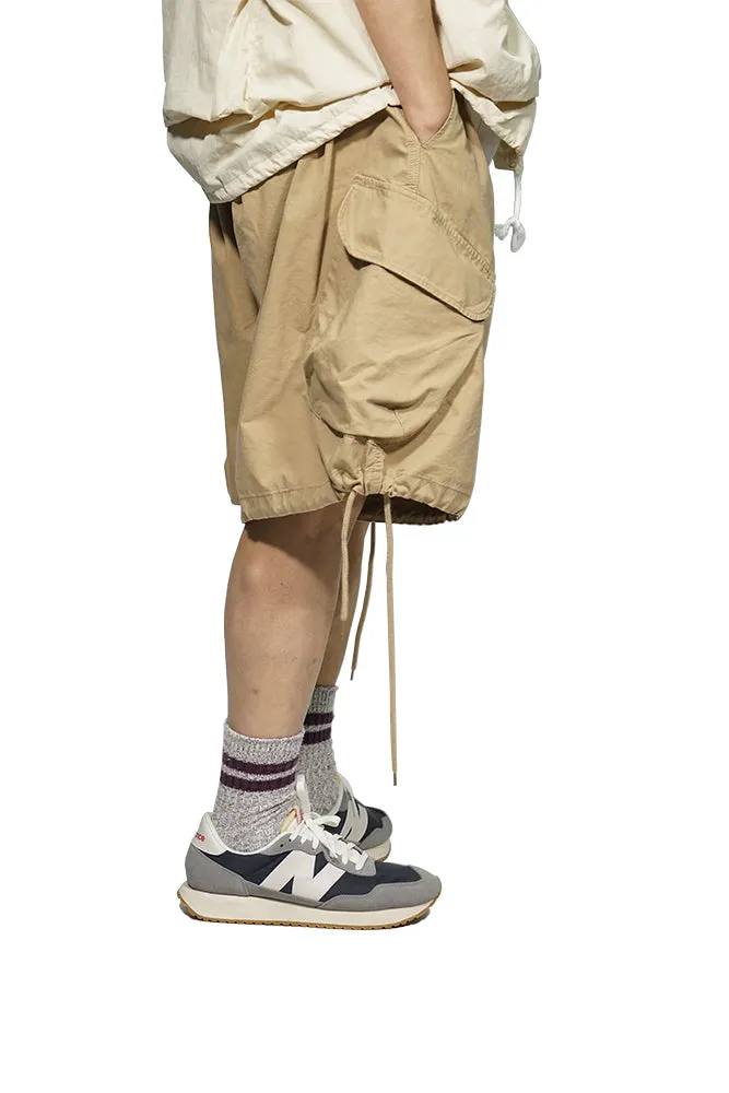 Loose Cut Cargo Shorts In Khaki