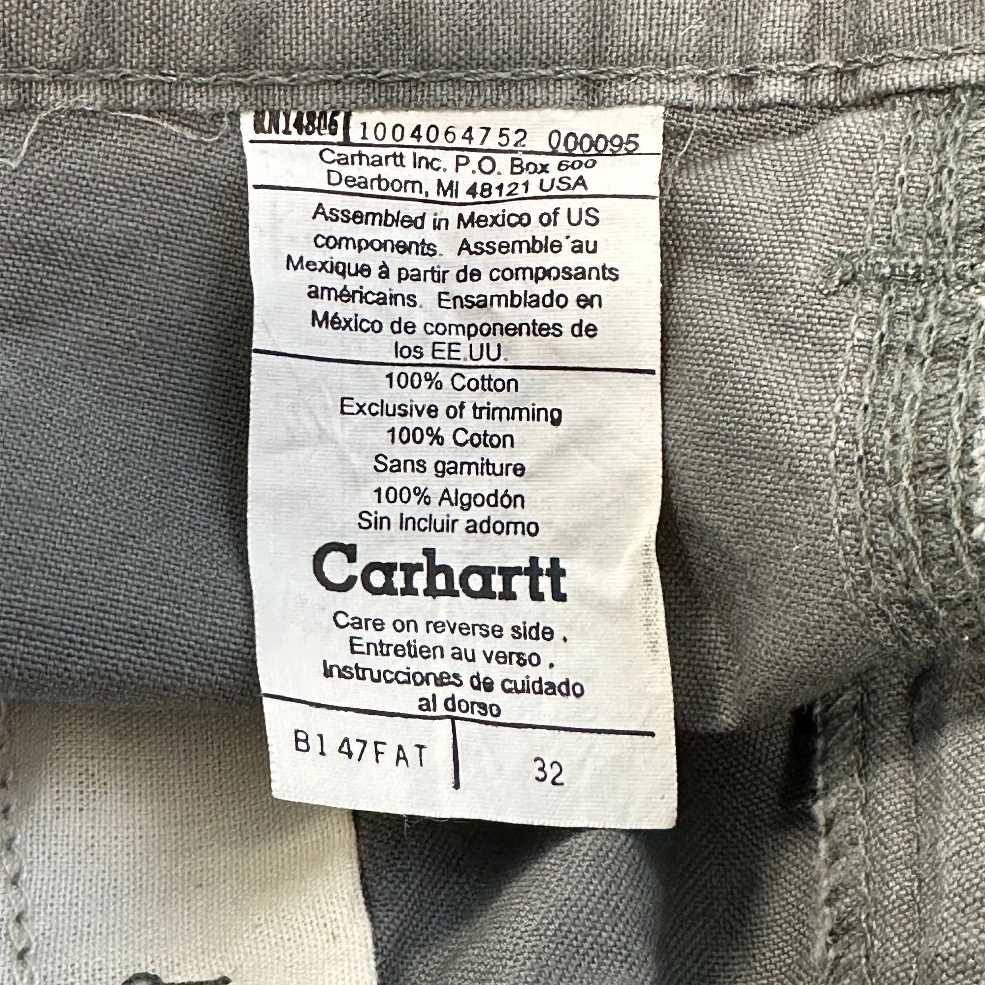 Vintage Carhartt B147 FAT (fatigue) Relaxed Fit Canvas Shorts NWT 32x10.5